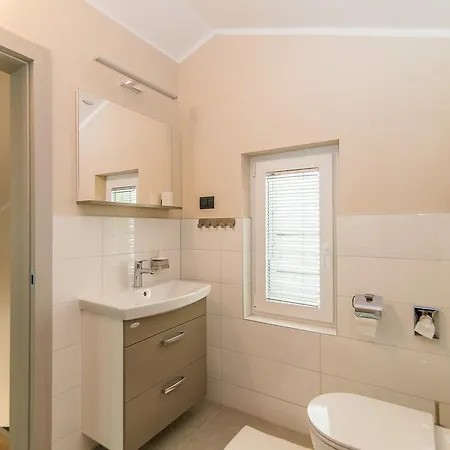 ゲストハウス Vet-centar 4*