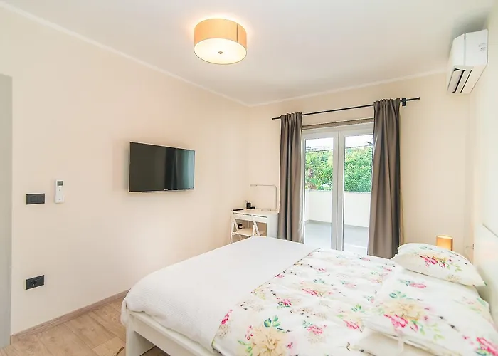 Vet-centar 4* פורץ